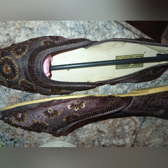 Elegant Brown Floral Sequin Flats - Picture 8 of 13